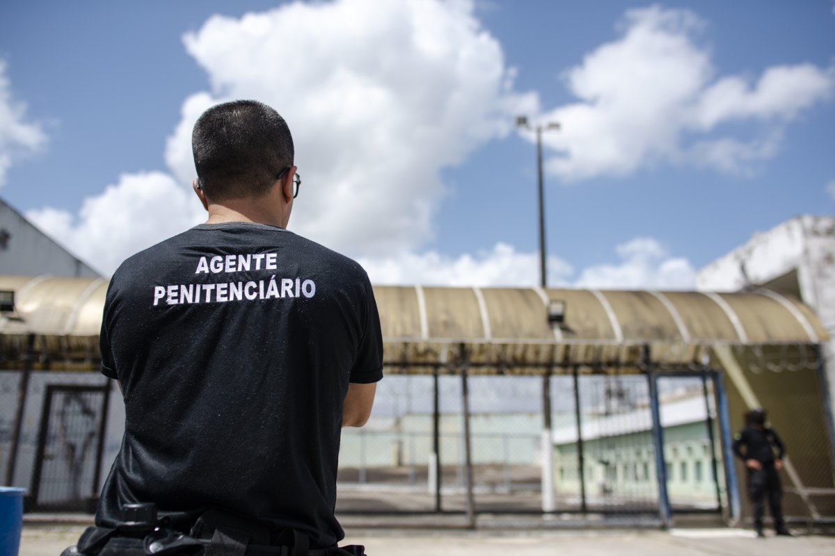 Estudo revela que 73% dos agentes prisionais tiveram a saúde mental afetada durante a pandemia