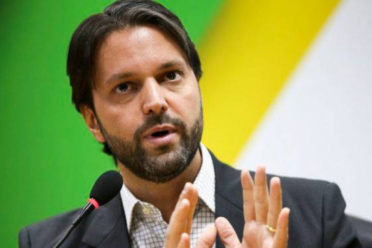 Preso pela PF, Baldy pede licença de cargo de secretário