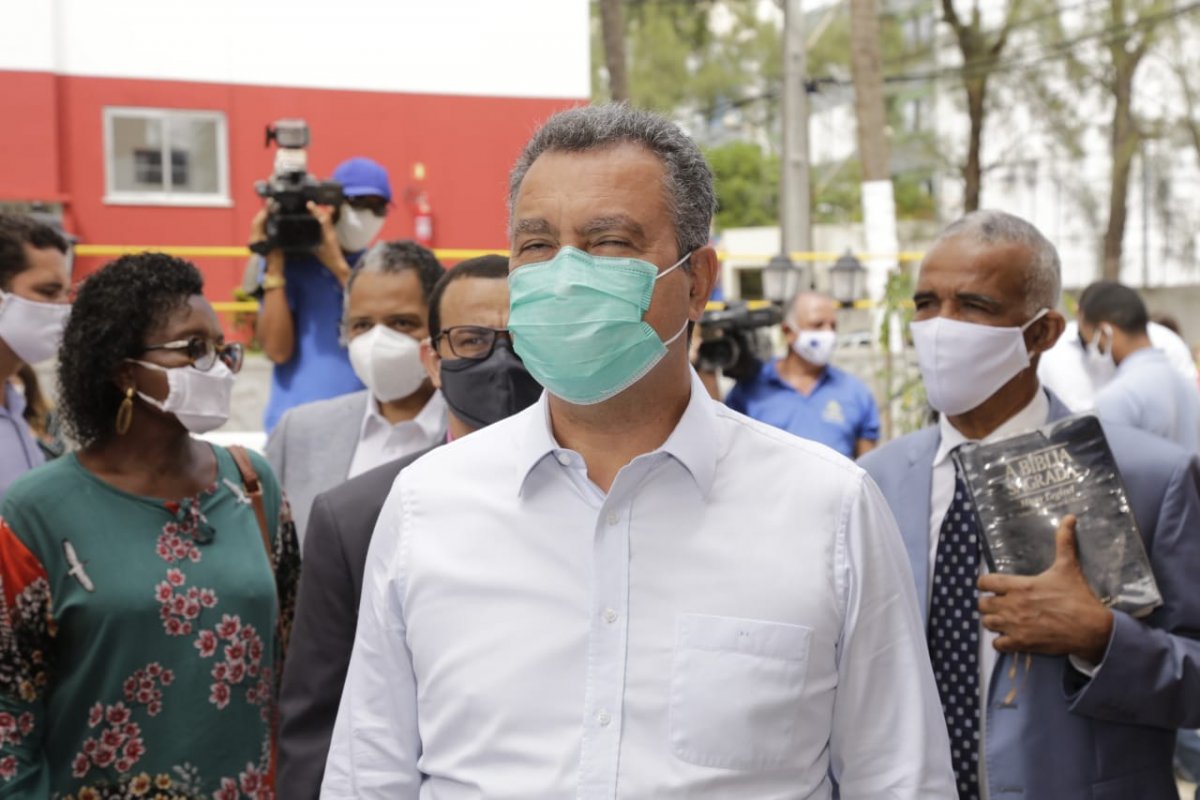 Rui anuncia parceria com China para testes de vacina contra Covid-19 na Bahia