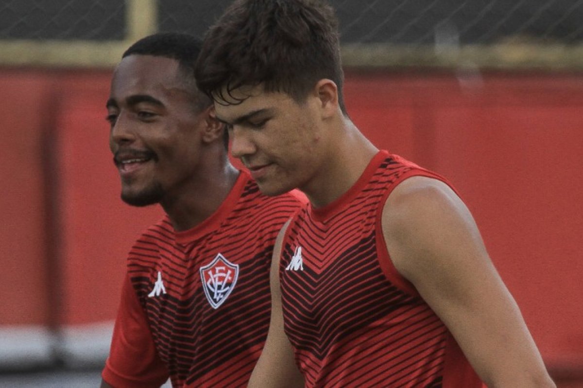 Vitória encerra preparação para estreia na Série B