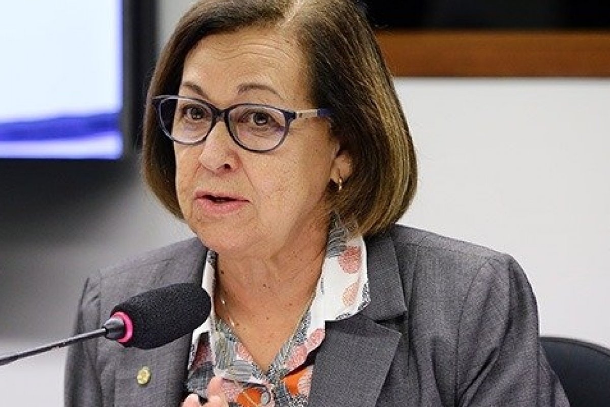 Olha ela ai de novo!