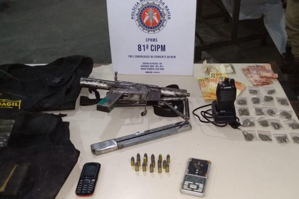 Submetralhadora é apreendida em Lauro de Freitas
