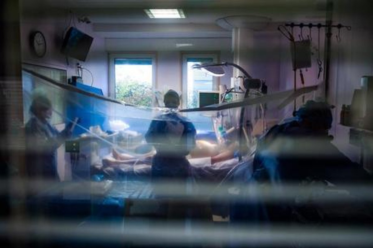 Governos estaduais e municipais são investigados por contratos irregulares durante pandemia