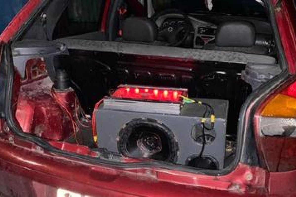 Aparelhos de som são apreendidos em festa em Camaçari