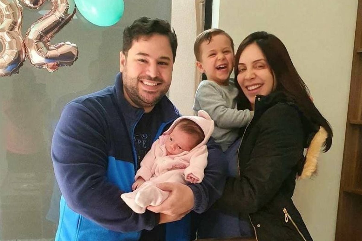 Tristeza: Médico que foi contaminado por Covid-19 faz post emocionante pouco antes de morrer