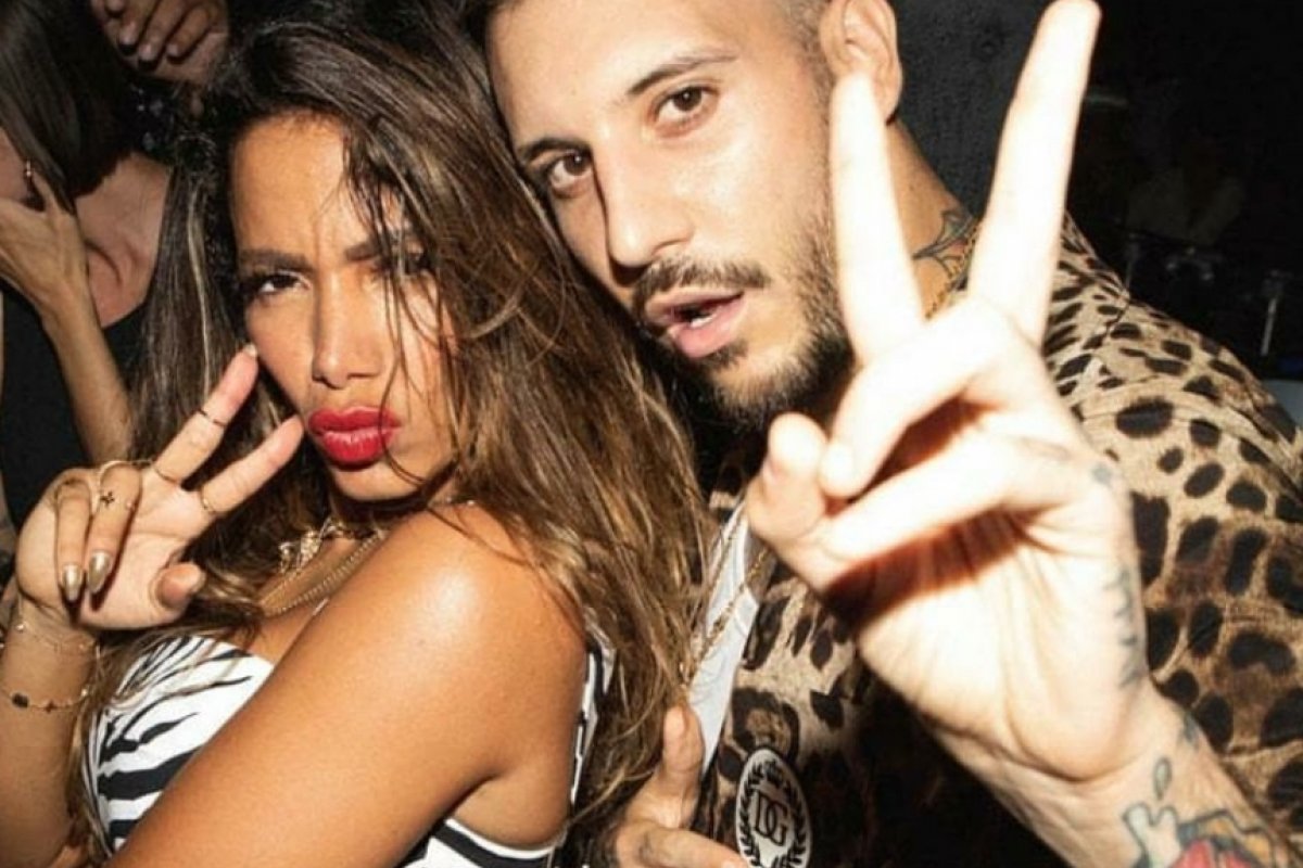 Veja vídeo: Após pregar o "Fique em casa" Anitta faz aglomeração na Italia