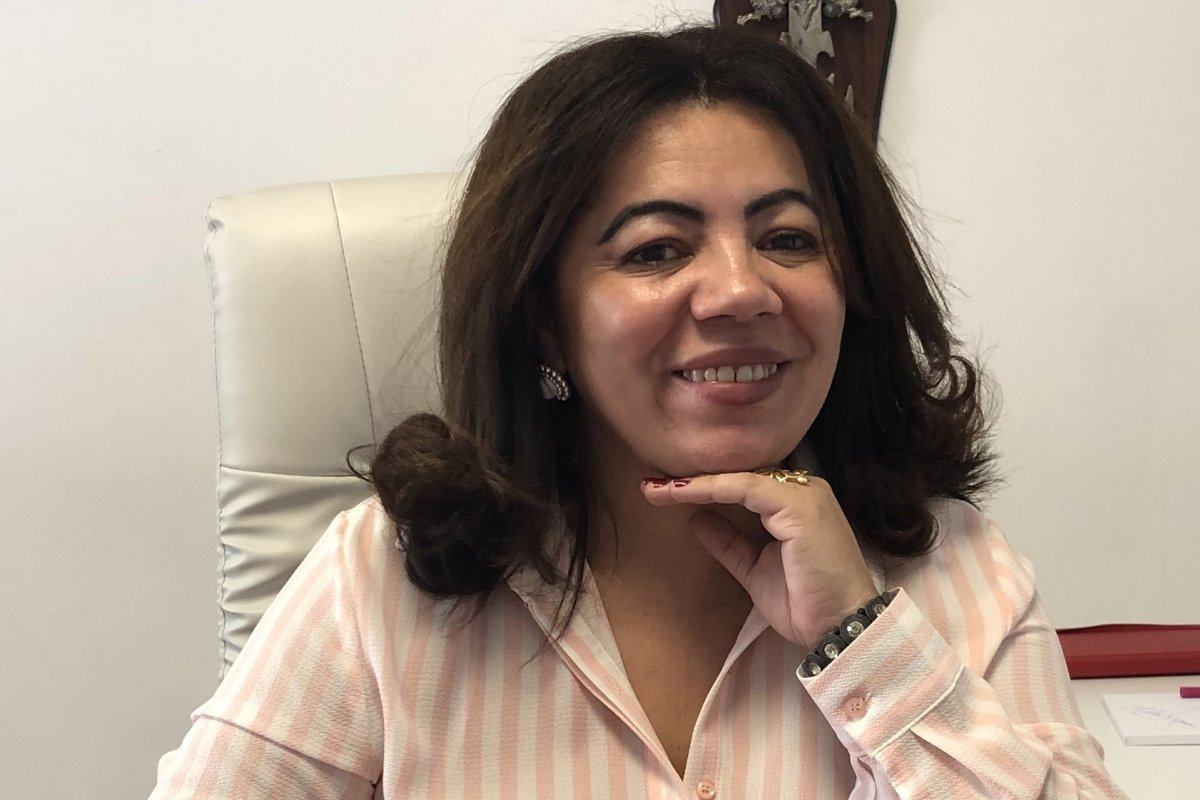 Taróloga faz previsões de política, amor, trabalho e pandemia para os próximos meses