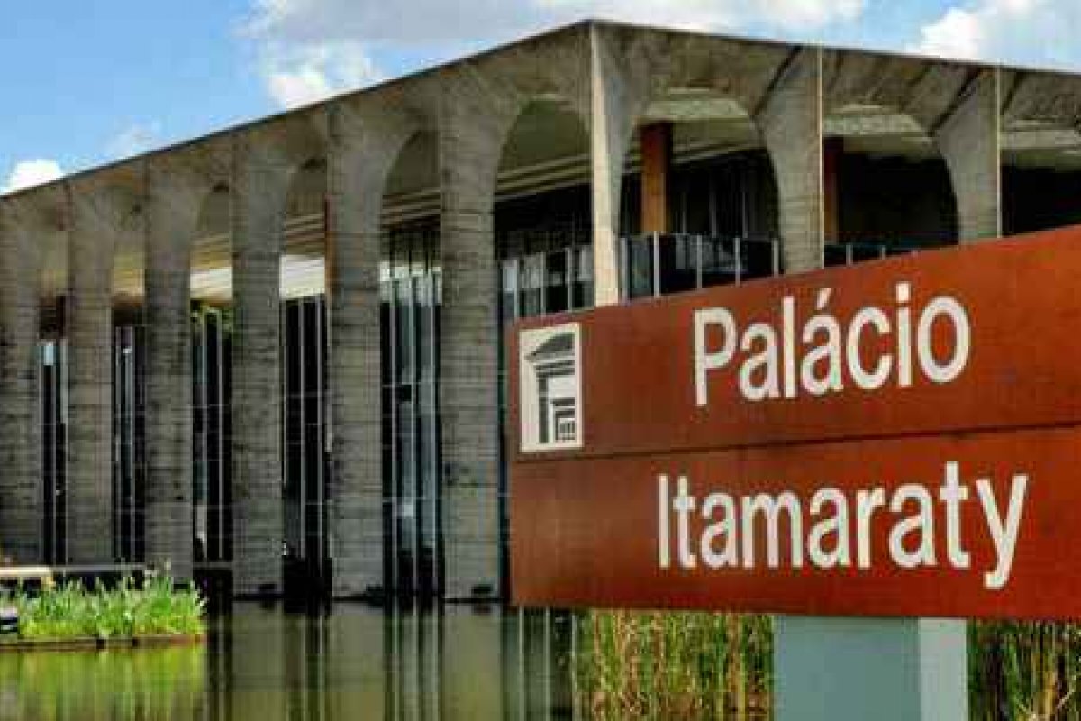 Bancada do PSOL encaminha documento ao Itamaraty sobre extinção de órgãos destinados ao meio ambiente