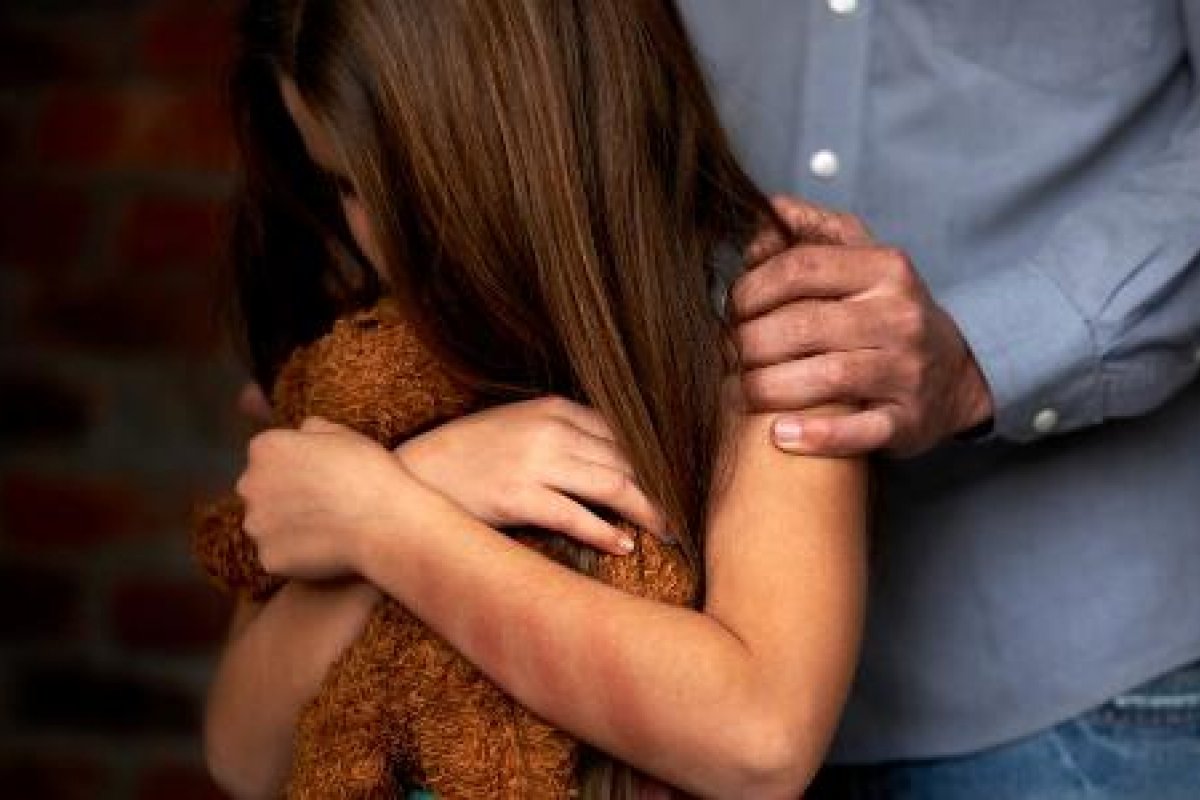 Homem é preso suspeito de estuprar a própria filha de 13 anos no sul da Bahia