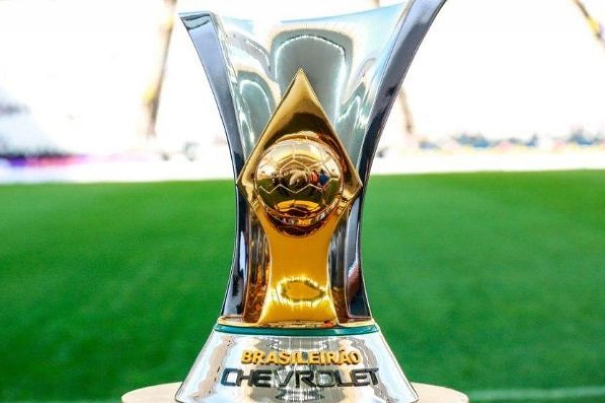 Sindicato de atletas de SP ameaça entrar na Justiça para paralisação do Brasileirão