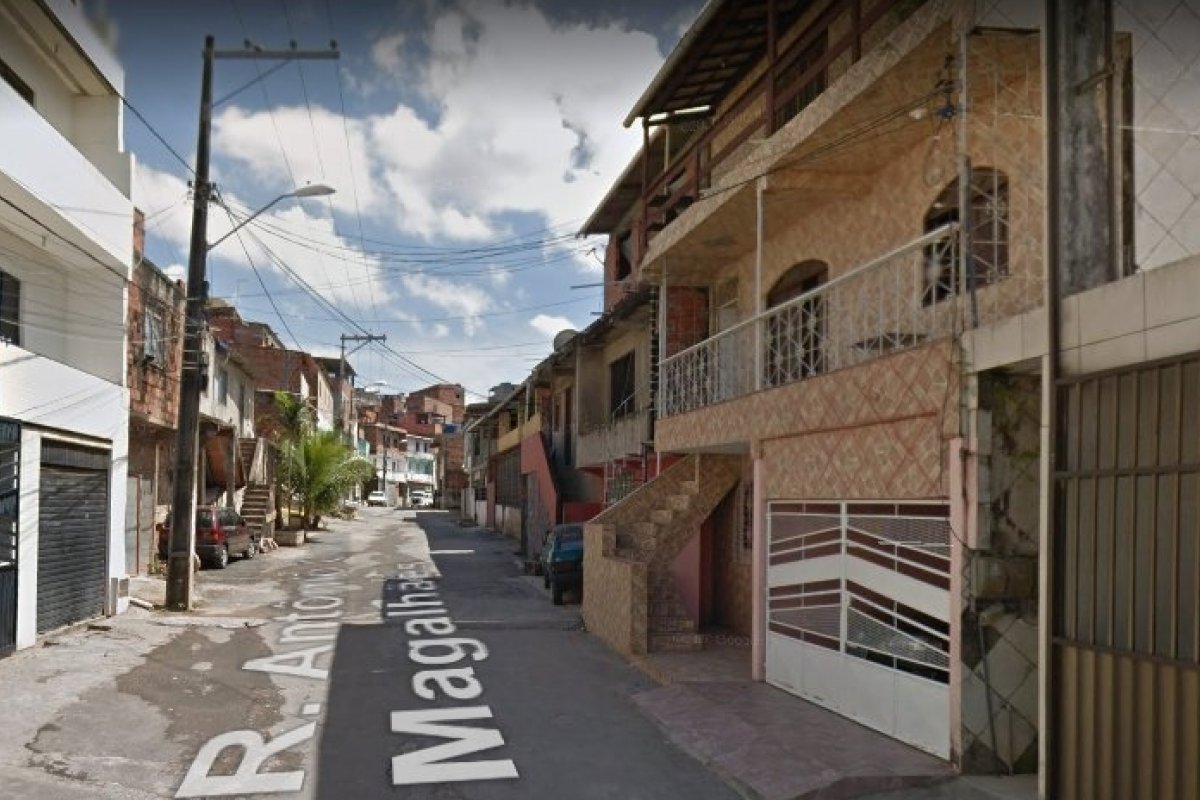 Três homens foram baleados no bairro de Sussuarana, em Salvador