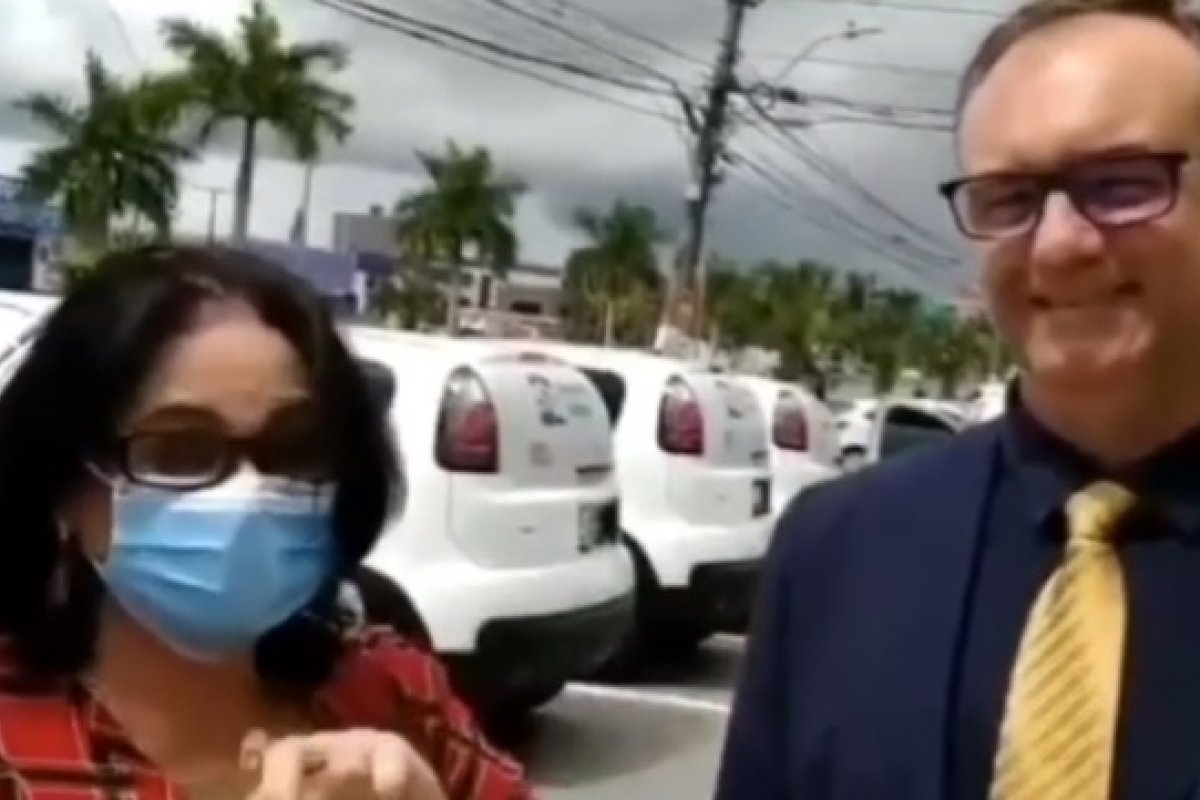 Ministra Damares entrega veículos para Conselho Tutelar de Feira de Santana e outras 17 cidades da Bahia