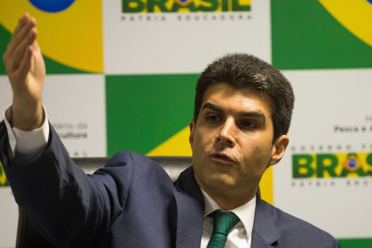 Hélder Barbalho é vaiado durante visita de Bolsonaro a Bélem