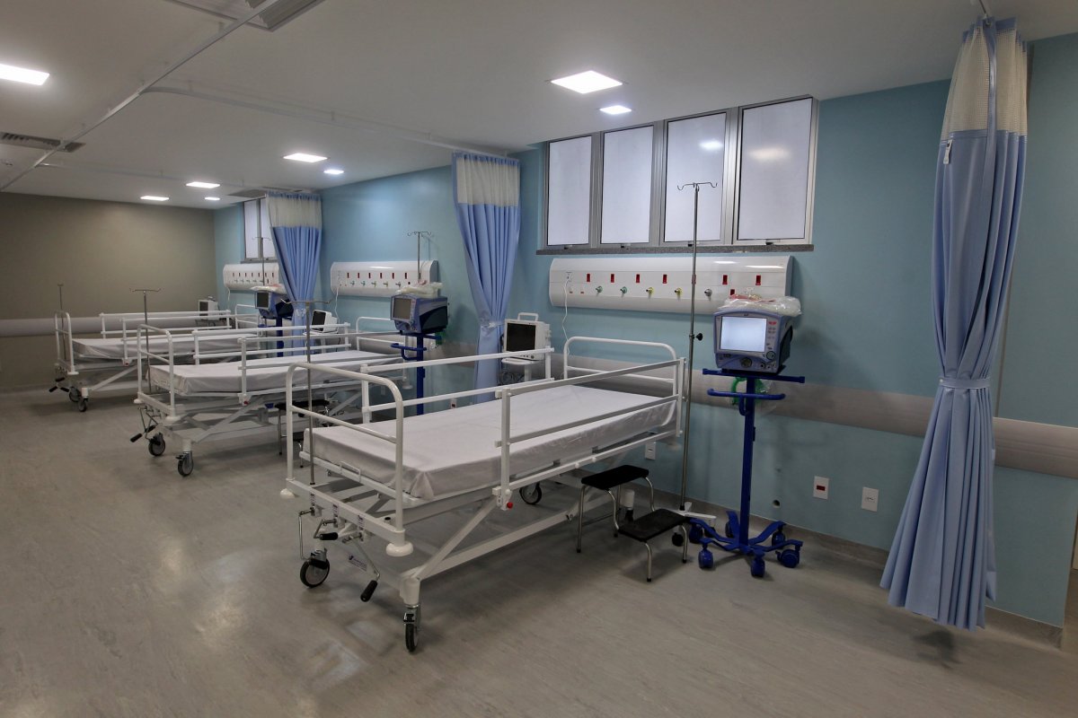 Rui Costa inaugura 20 leitos de UTI em Senhor do Bonfim, na Bahia