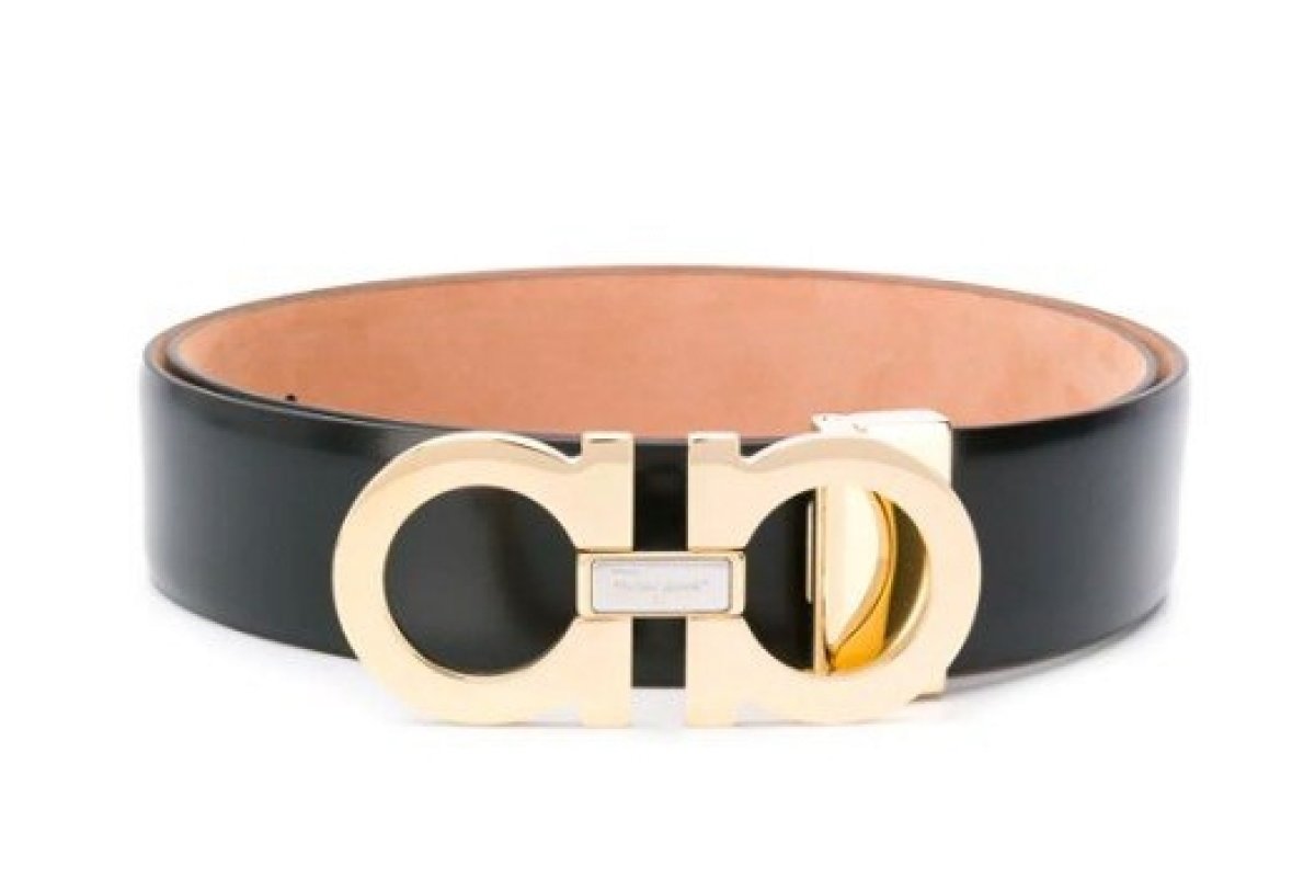 Salvatore Ferragamo fecha parceira com a Farfetch e coloca peças com 50% de desconto