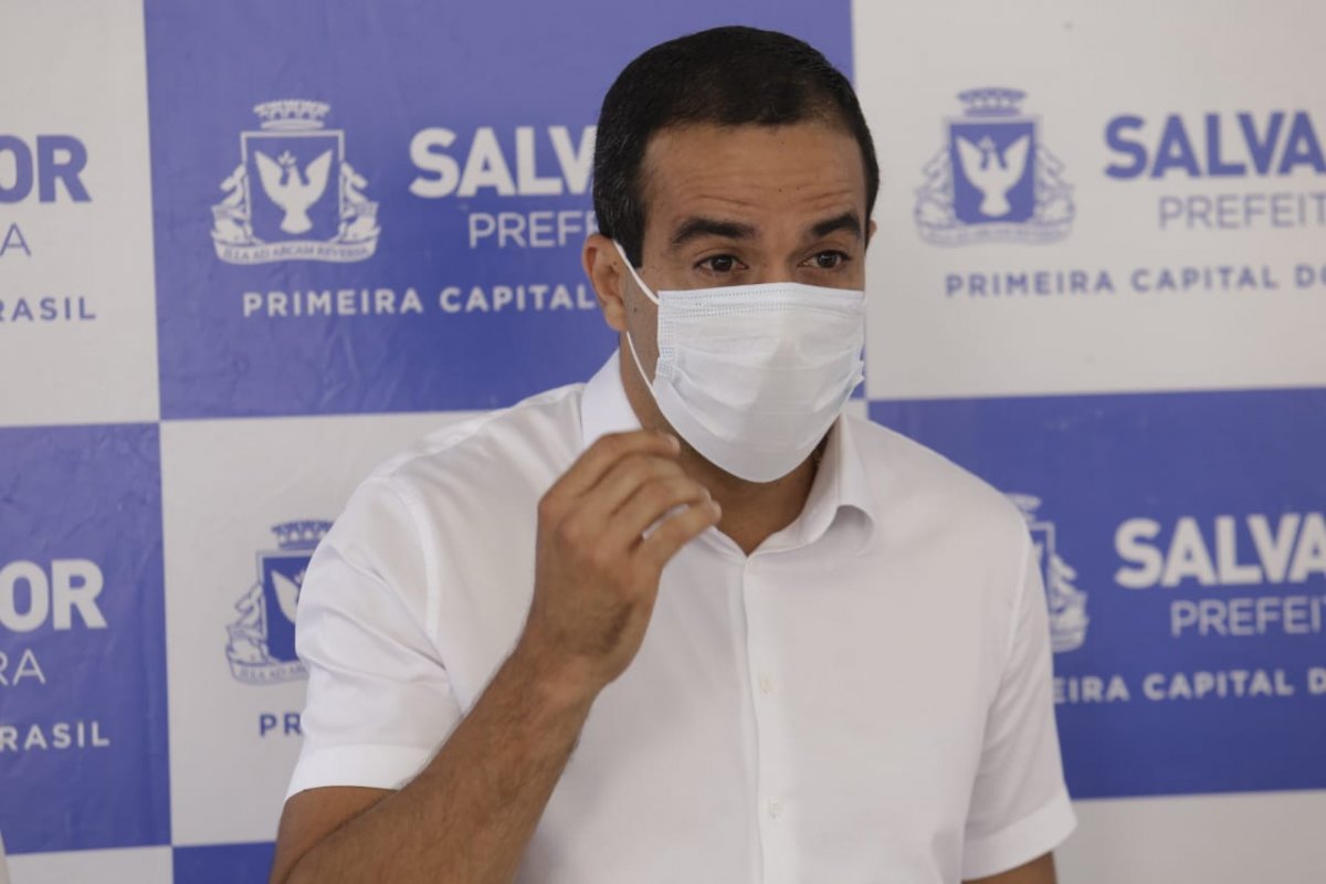 Inauguração da Praça Castro Alves marca despedida de Bruno Reis