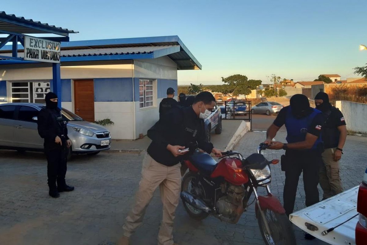 Ação conjunta das polícias civis de BA e DF prendem oito traficantes