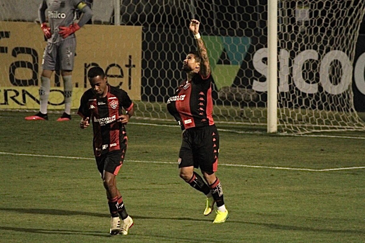 Em jogaço com seis gols, Vitória empata no finalzinho com a Ponte Preta pela Série B