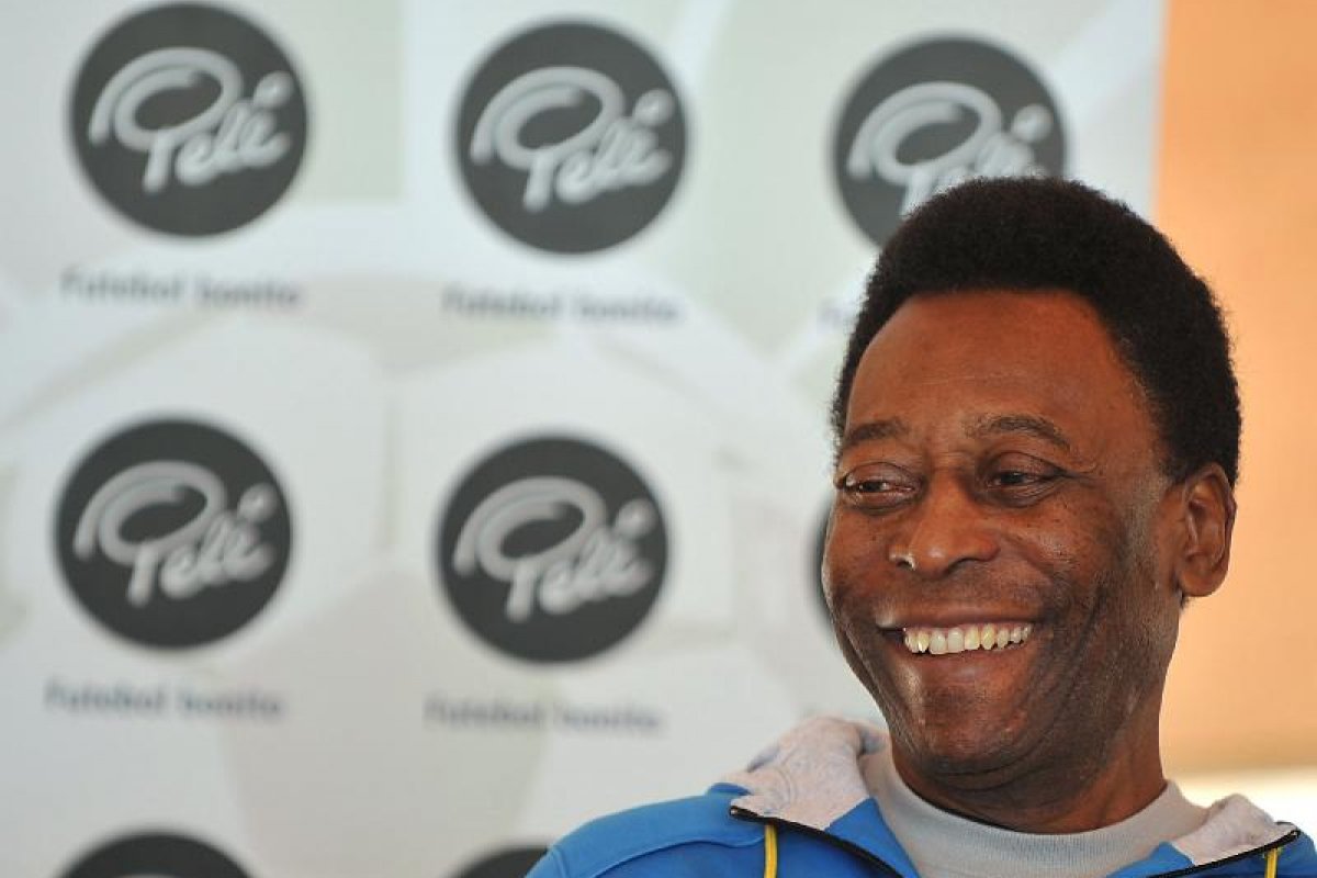 Ex-mulher e filhos de Pelé vão à Justiça para cobrar pensão alimentícia