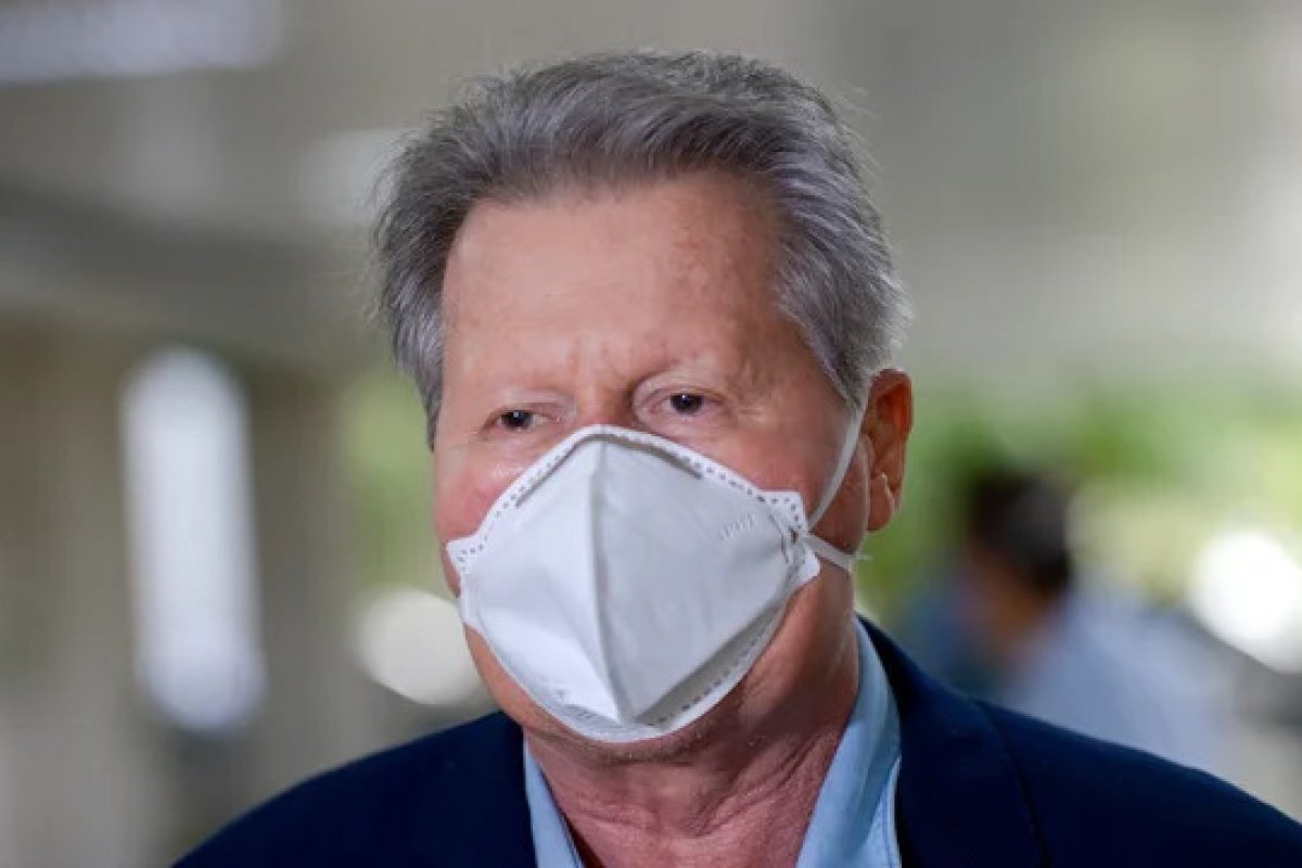 “Bolsonaro virou Bolsonaro de novo", diz Arthur Virgílio