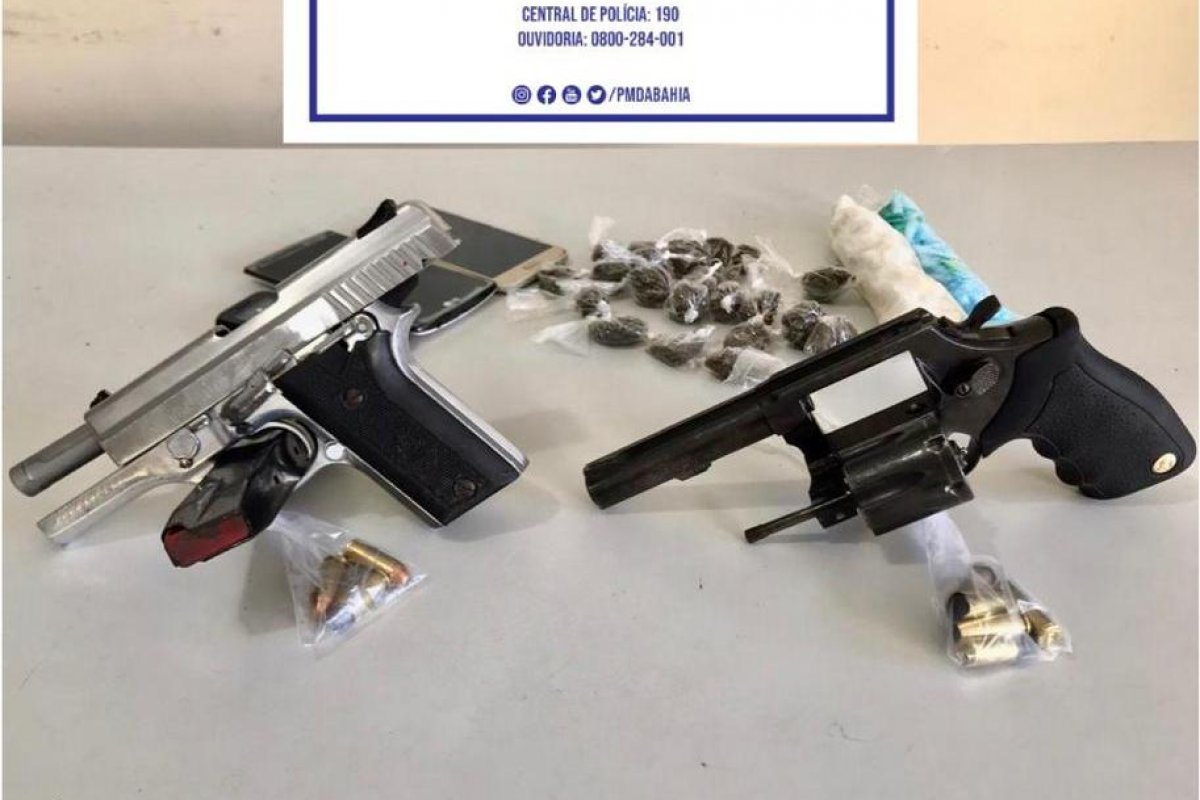 Suspeitos de tráfico de drogas morrem em confronto com a polícia em Salvador