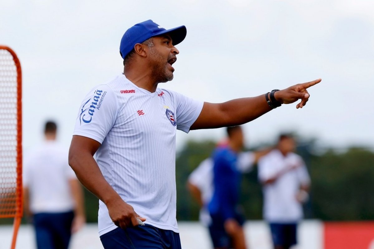 Para emplacar segundo triunfo consecutivo, Bahia encara RB Bragantino no Brasileirão
