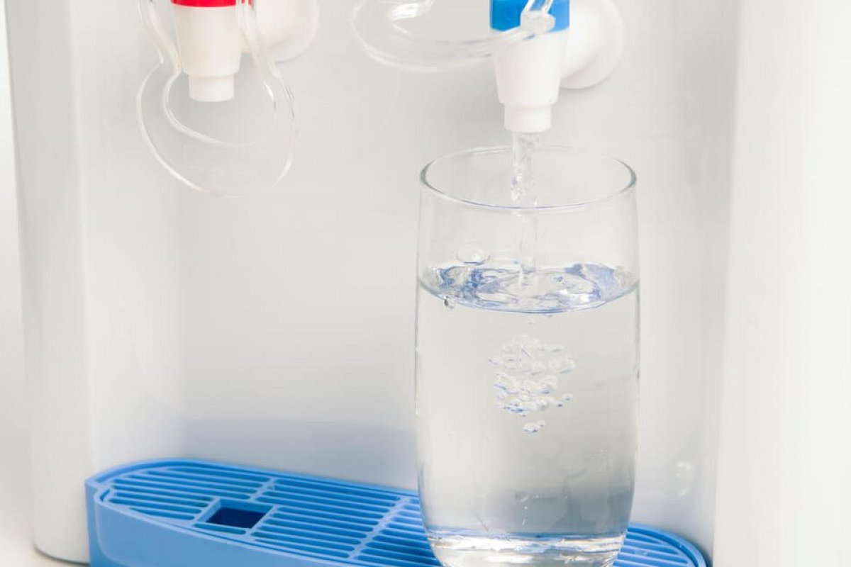 Projeto de lei obriga restaurantes de São Paulo a oferecerem água filtrada gratuita