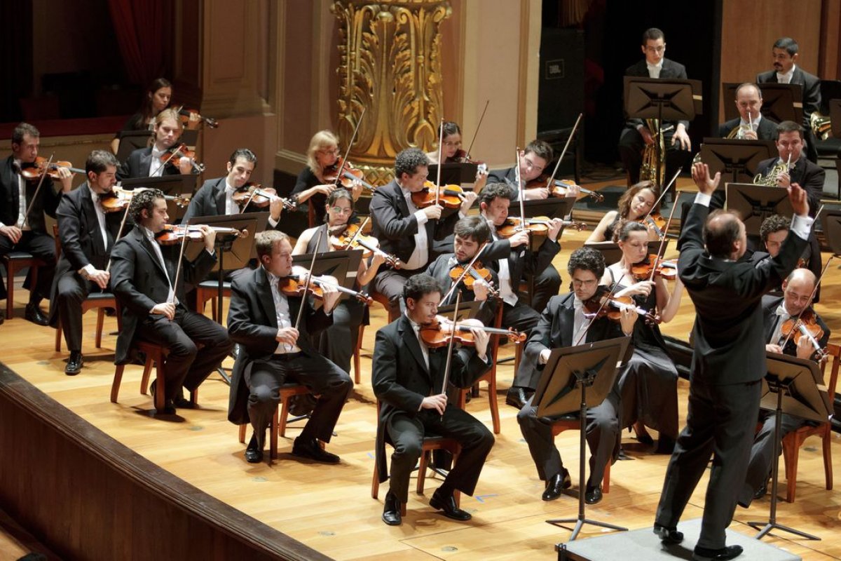 Orquestra Sinfônica Brasileira comemora 80 anos nesta segunda-feira (17)