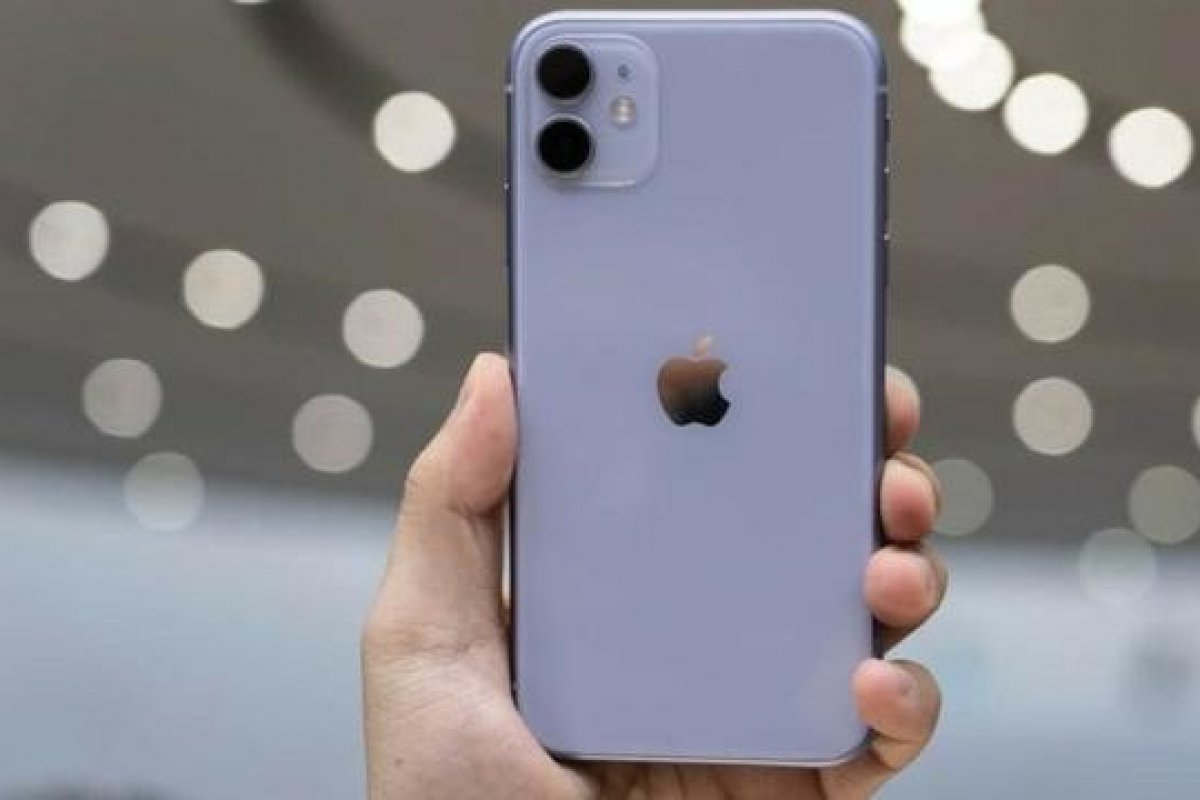 Apple corrige problema de tela verde no iPhone 11