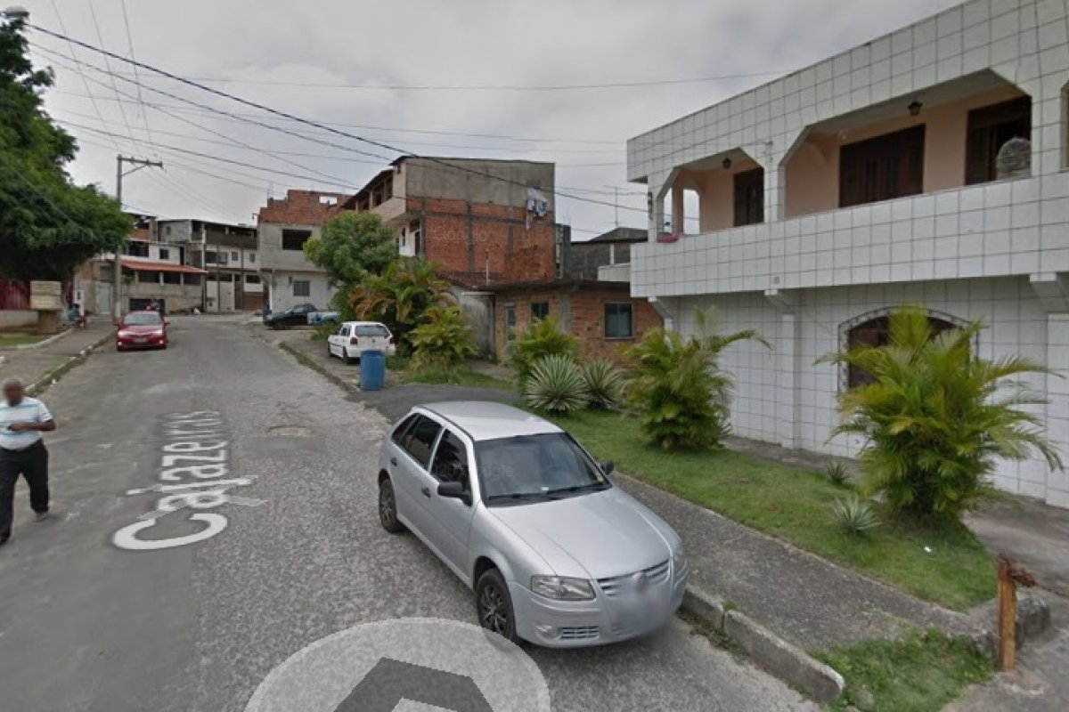 Incêndio atinge um apartamento no bairro de Cajazeiras, em Salvador