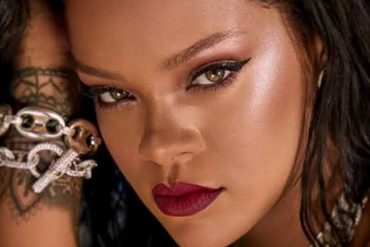 Babado: Marca da cantora Rihanna chega ao Brasil e é “cancelada” no Twitter