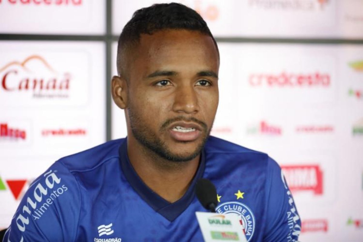 Élber prega confiança para enfrentar São Paulo: "Temos muita qualidade para jogar em qualquer campo"