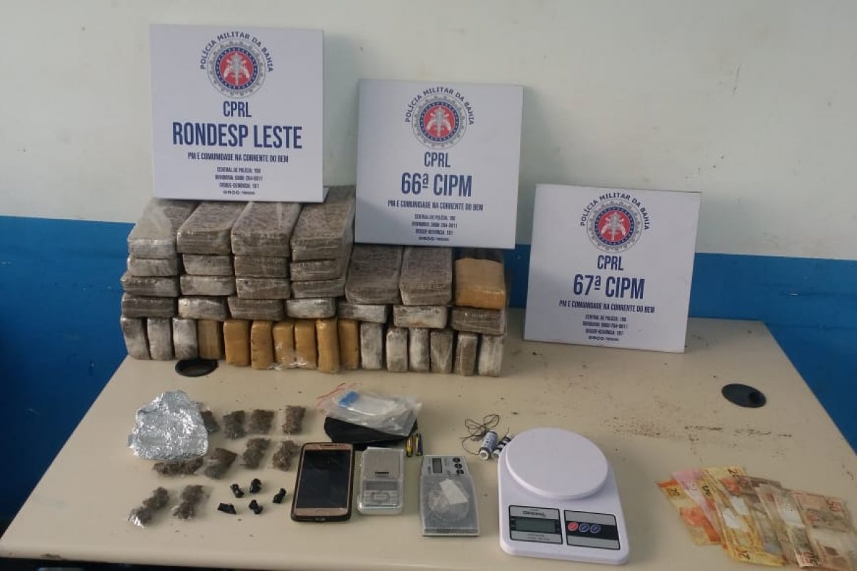 Mulher é presa com mais de 30 tabletes de maconha em distrito de Feira de Santana