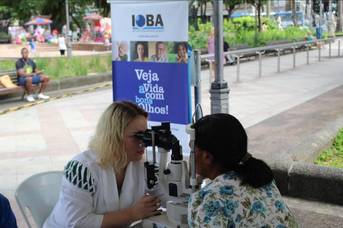 Instituto Oftalmológico da Bahia realiza triagem para exames e cirurgias de catarata em idosos
