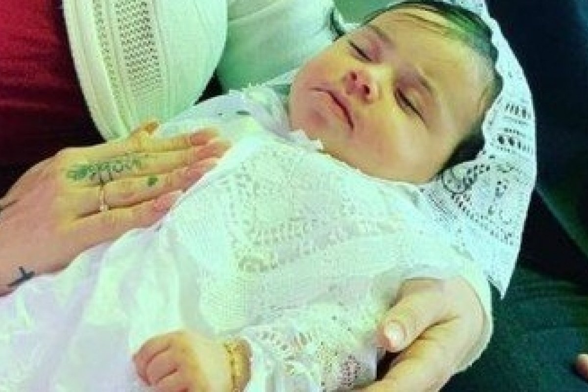 Alexandre Frota batiza a filha de 5 meses em São Paulo