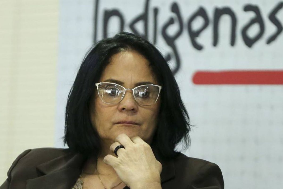 Damares pede apuração do vazamento dos dados da criança de dez anos vítima de estupro