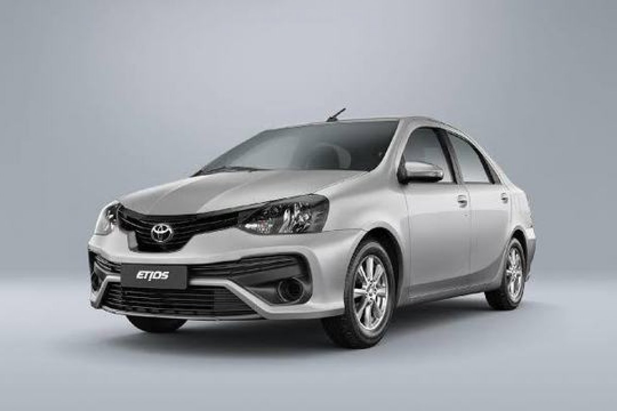 Etios 2021 tem nova multimídia e acabamento preto fosco
