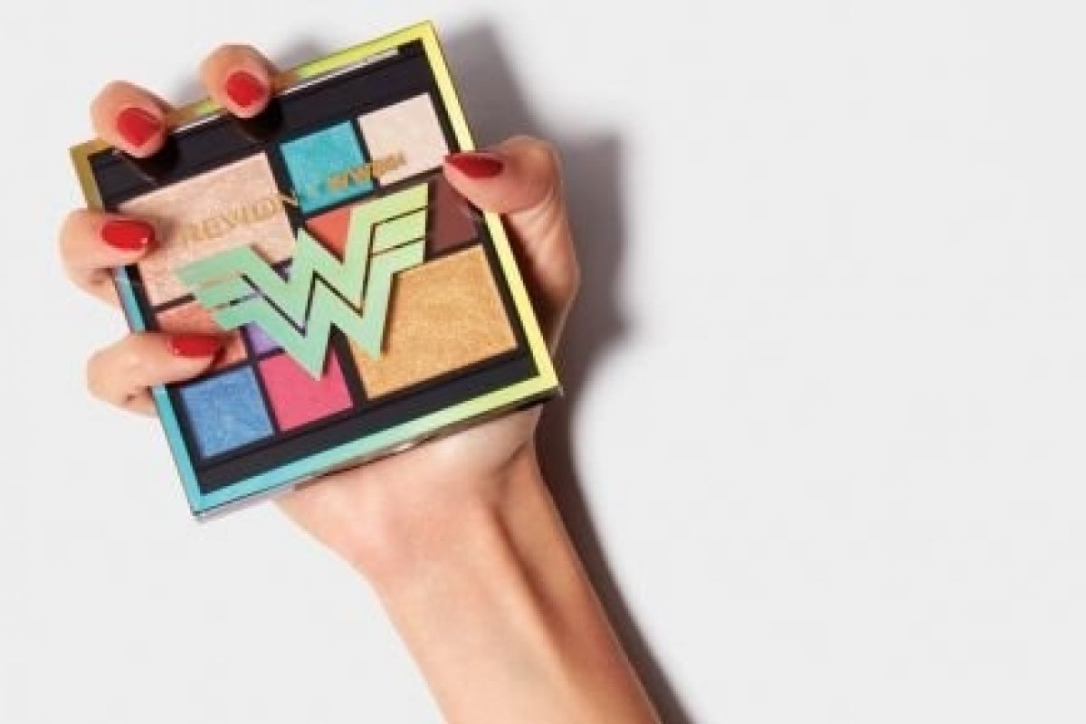 Revlon lança edição limitada de make inspiradas na Mulher Maravilha