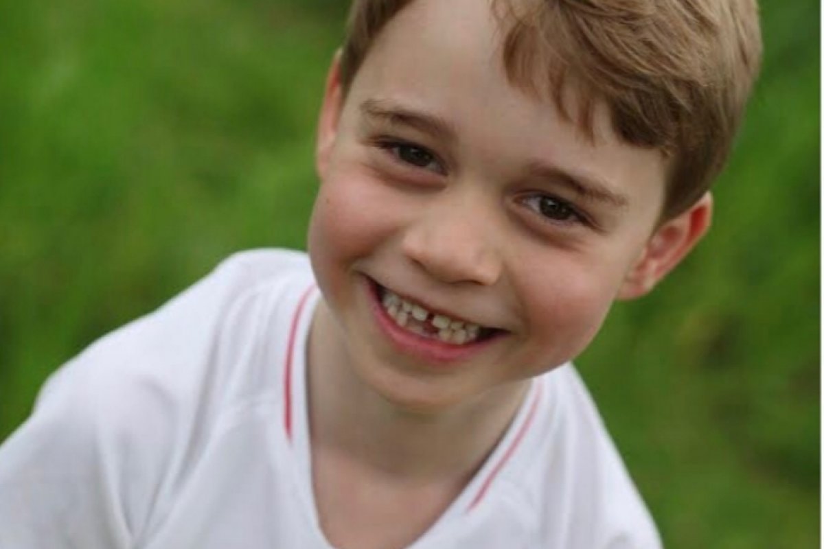 Príncipe George completa seis anos com show de fofura