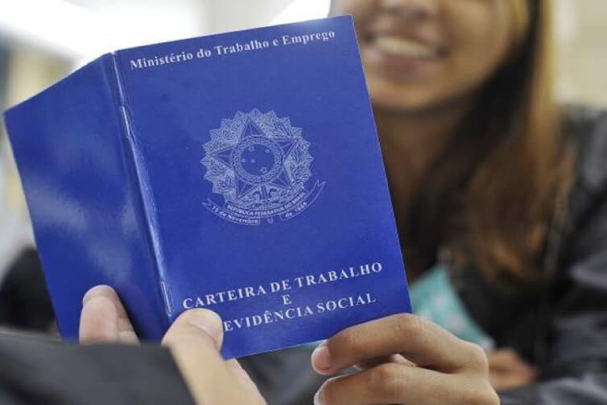 Brasil cria 131 mil vagas de empregos formais em julho após quatro meses de demissão