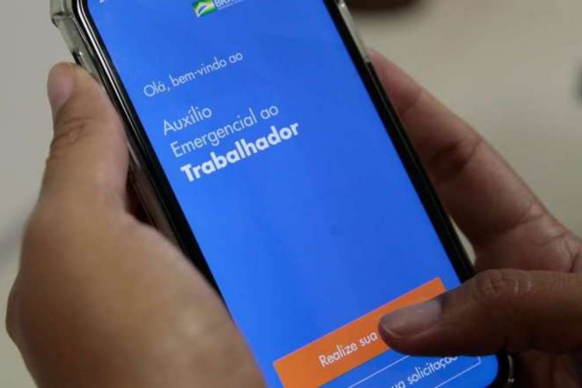 Brasil pode ter perdido até R$ 4 bilhões por fraudes no auxílio emergencial