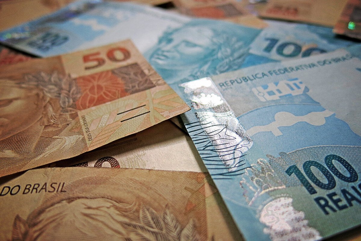 Com a Covid-19, 78% dos brasileiros deixaram de usar dinheiro vivo