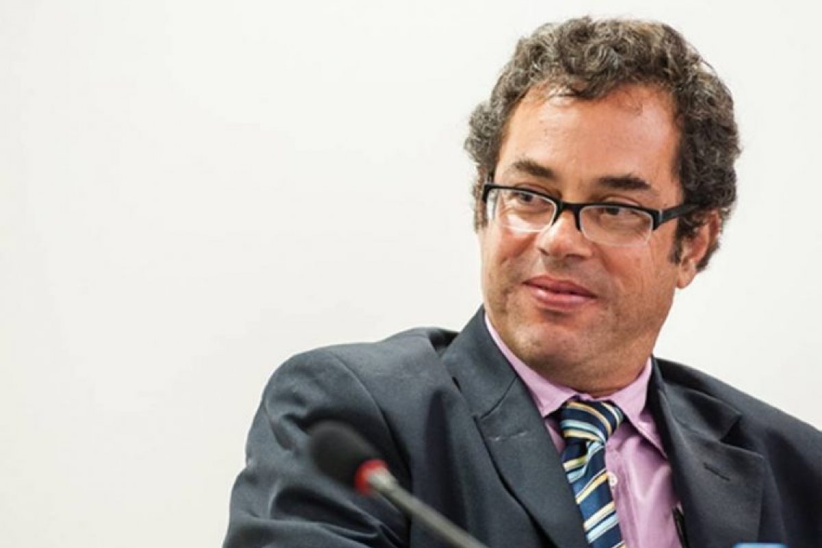 Polícia Federal intima colunista da Folha de S.Paulo