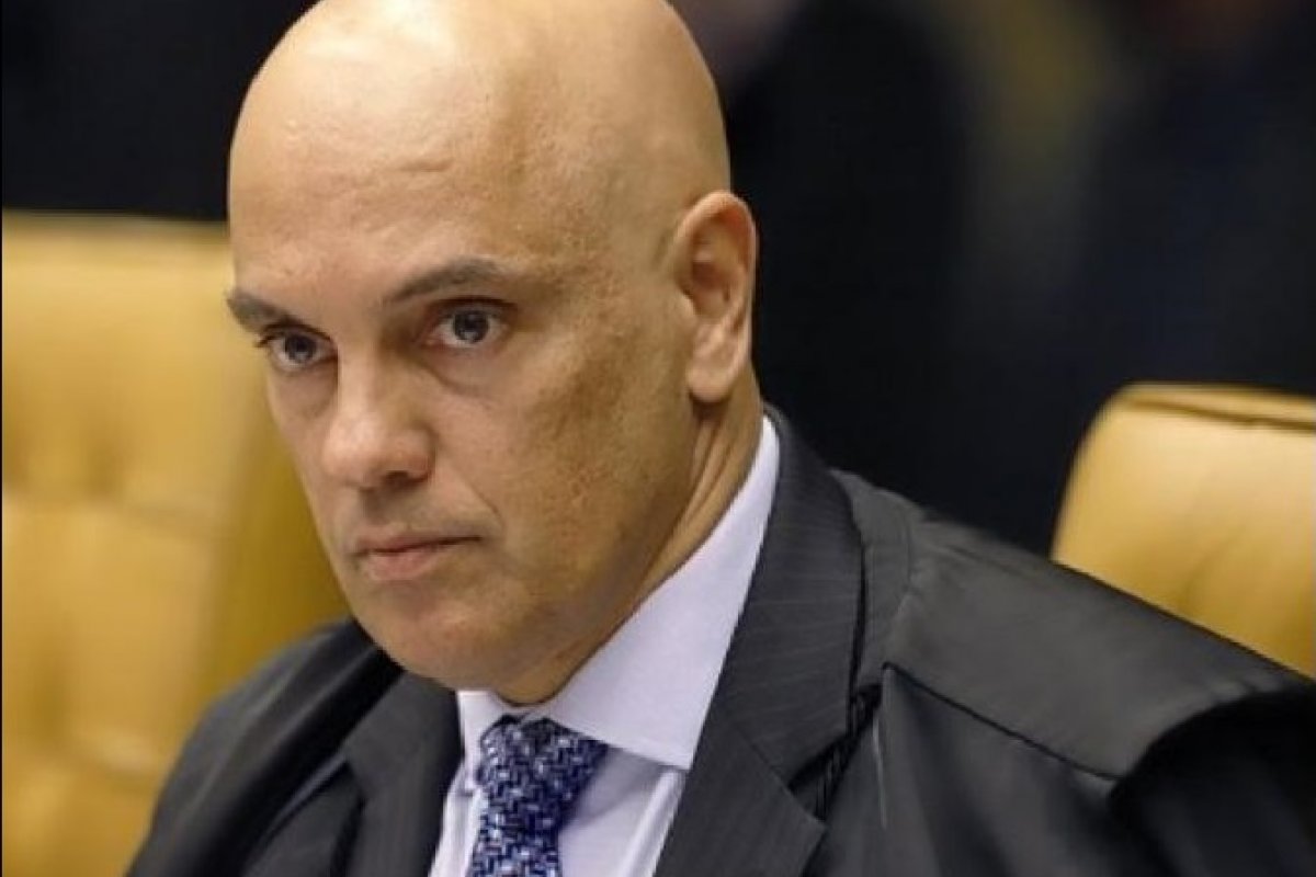 Alexandre de Moraes libera depoimento de Aécio Neves para investigação
