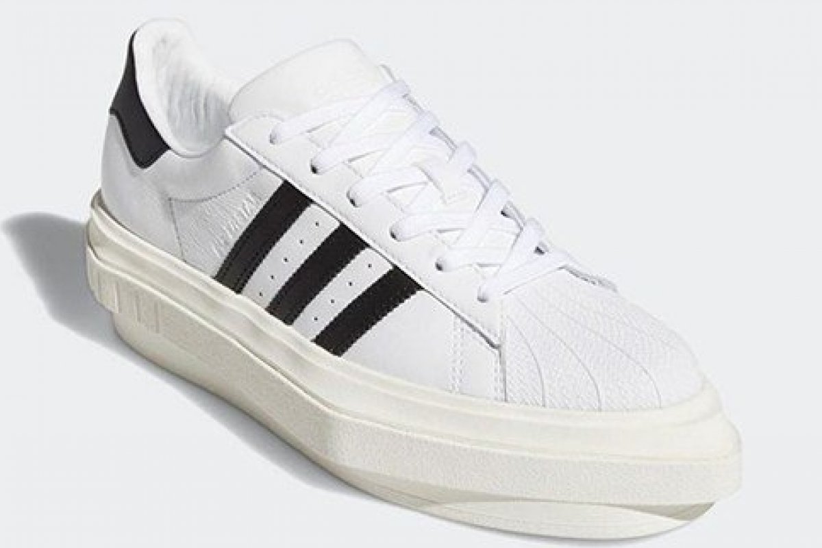 Uau! Adidas e Beyoncé recriam o tênis Superstar