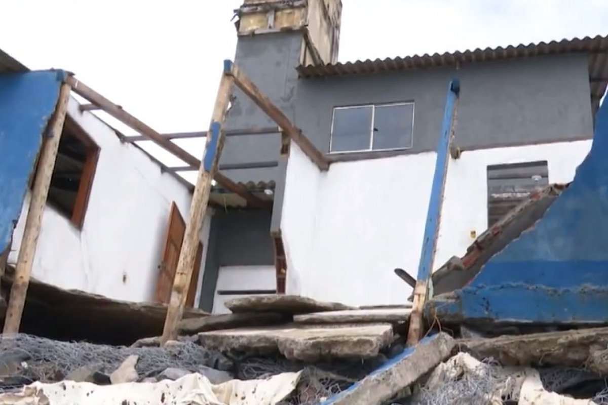 Defesa Civil de Ilhéus cria comitê para ajudar famílias atingidas pelos estragos da maré alta