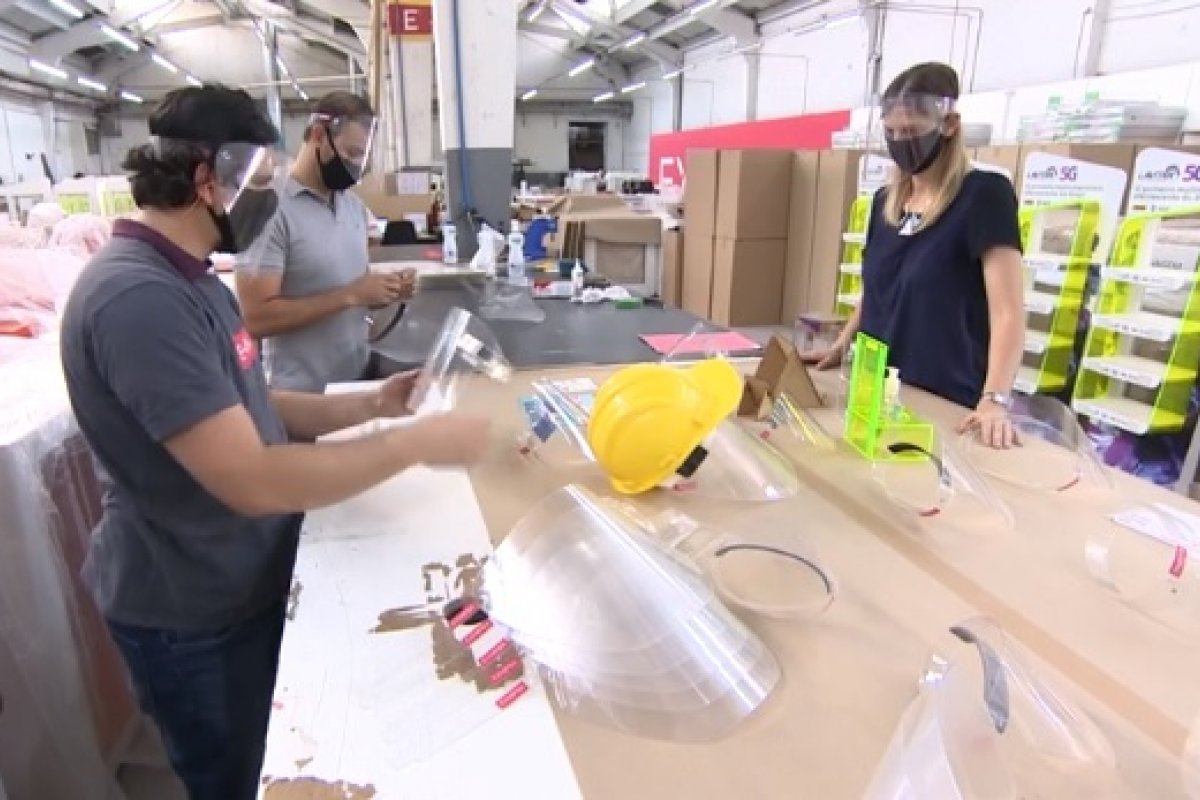 Fábrica recupera faturamento com produção de equipamentos contra a covid-19 e dribla a crise na pandemia