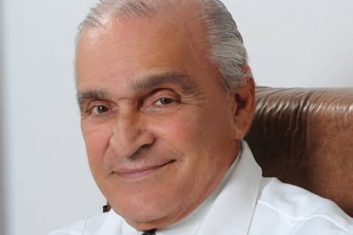 Assista: Dr. Elsimar Coutinho, o anjo das mulheres brasileiras, ganha vídeo emocionante