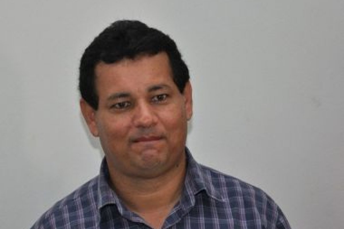 Justiça determina que prefeito de Santa Brígida, na Bahia, remova peças de campanha de rede social