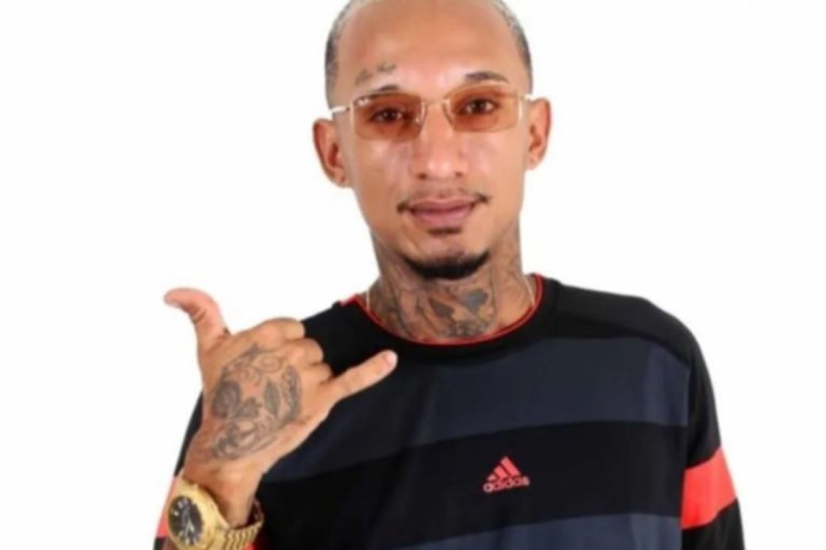 Cantor morre em confronto com policiais na Bahia